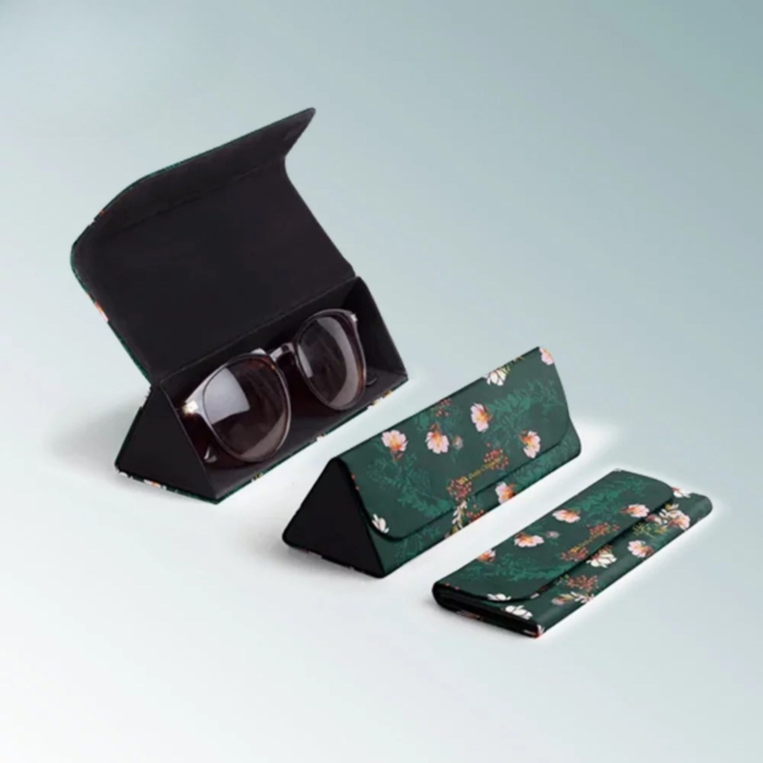 Custom Sunglasses Packaging: Boost Your Brand with Premium Boxes